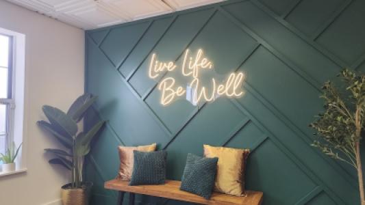 J+B Wellness Cafe - Wildwood