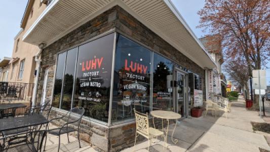 LUHV Factory & Vegan Bistro