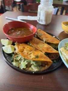 El Cantaro Vegan Taqueria